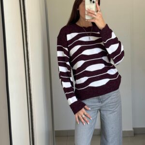 WhatsApp Image 2025-05-17 at 09.01.02 Sweater Rayas Rebeldes-(Bordó)