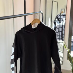 WhatsApp Image 2025-05-17 at 09.01.32 Buzo Oakland Chill