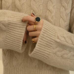 WhatsApp Image 2025-06-03 at 20.21.42 Sweater Nube Cruda